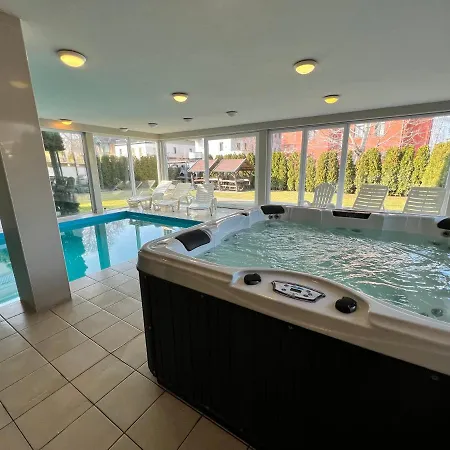 Aparthotel Wellness Apartman